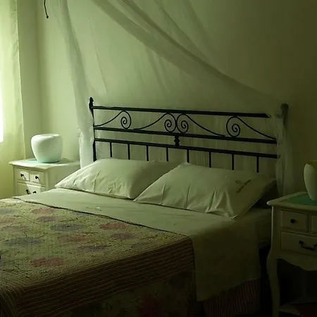 Πανσιόν A Casa Di Desideria Monsampolo Del Tronto