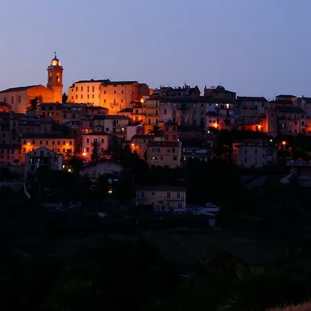 בית הארחה A Casa Di Desideria Monsampolo Del Tronto