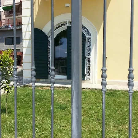 בית הארחה A Casa Di Desideria *