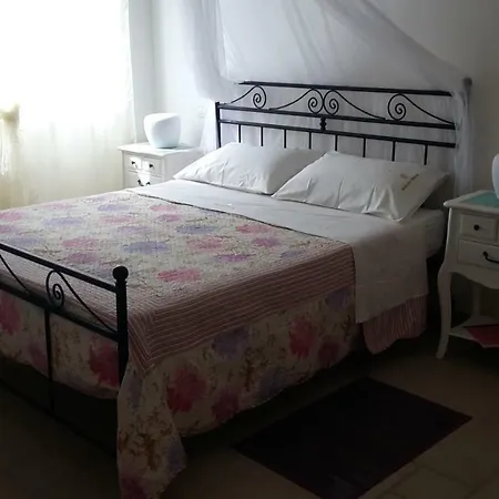 A Casa Di Desideria Πανσιόν *
